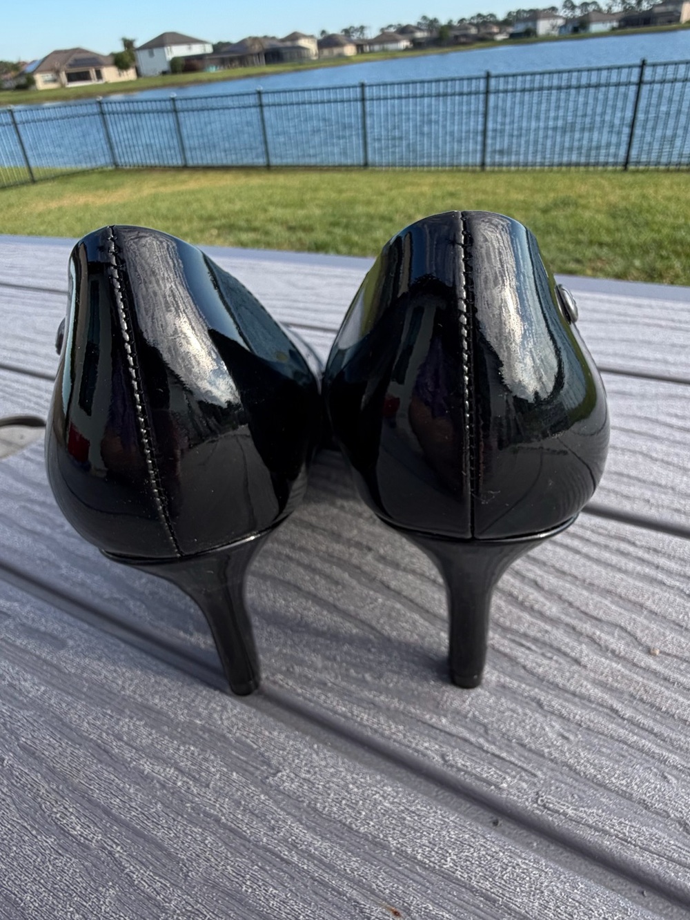 LIFE STRIDE LIVELY WOMEN'S BLACK PATENT ROUND-TOE HEELS - Picture 3 of 10